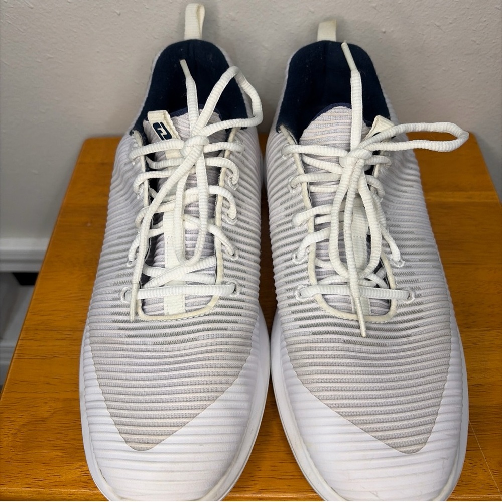 Footjoy Golf Shoes Spikeless Flex XP Mens Size 9.5 White Blue FJ 56250 Sneakers - Picture 13 of 14